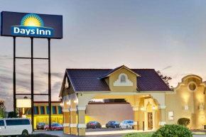  Days Inn by Wyndham Louisville Airport Fair and Expo Center  Луисвилл